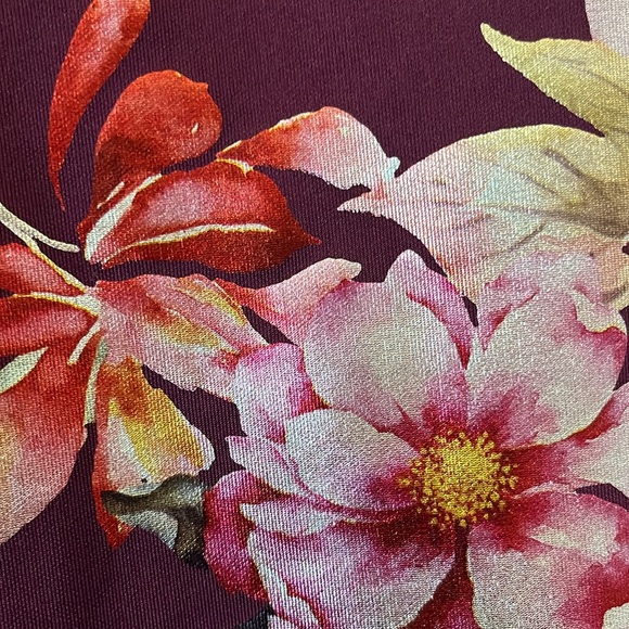 ECI Purple and Pink Knee-Length Metallic Pencil Skirt - Picture 8 of 8